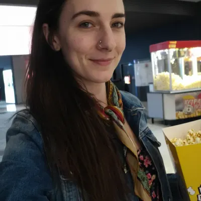 Анжела, 31